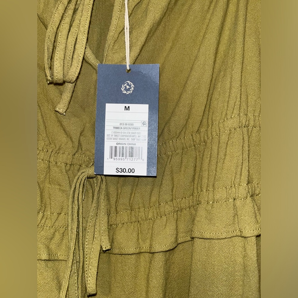 Universal Threads Dress - Picture 2 of 5